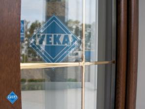 Пластиковые окна двери остекление балконов