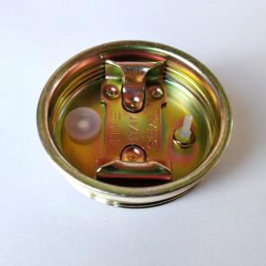 Пробка для бочки с клапаном. Винтовая 2"