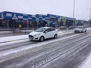 Прокат авто в Песчаном