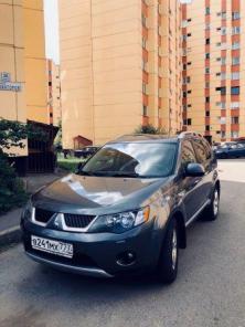 Автомобиль Mitsubishi Outlander II 2008 г.