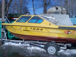 Катер Hurrigan 520ht,520*210,с полукаютой+маринер 90