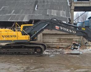 Гидравлический экскаватор Volvo EC 360B LC.