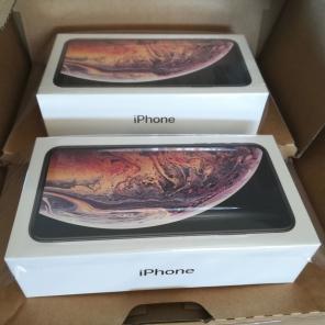 Brand New Unlocked Apple iPhone XS Max 256GB(WhatsApp: +14242080621)