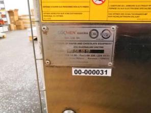 Линия для нарезки и глазирования вафельной продукции