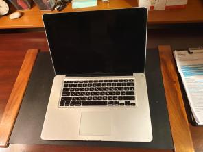 Продаю ноутбук MacBook pro, в хорошем состоянии