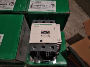  Schneider Electric  LC1D