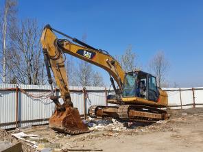 Экскаватор гусеничный CAT 320D2L 2013 года