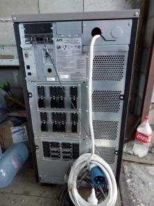 Источник бесперебойного питания APC Symmetra LX SYA8K16