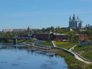 Провожу экскурсии по Смоленску и пригородам (Талашкино, Катынь, Гнездово) для индивидуальных туристов и организованных групп.