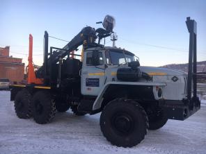 Лесовозы Урал ЯМЗ-236НЕ2, ЯМЗ-238 с новыми манипуляторами