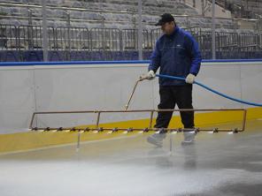 Заливка льда, катков, хоккейных коробок, обслуживание катков