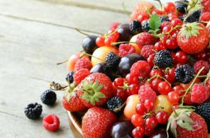 Замороженные ягоды и фрукты
