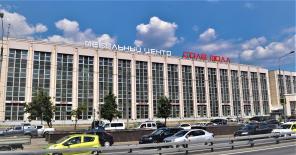 Предлагается торговое- выставочное помещение в ТЦ "СОЛЕ МОЛЛ"