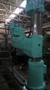 Радиально-сверлильный станок 2М55
