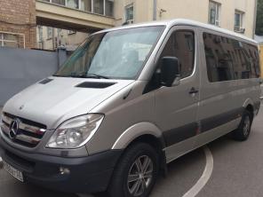 Немецкий микроавтобус Mercedes Sprinter