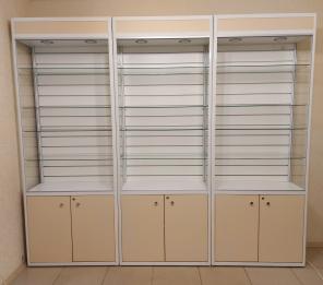 Продам витрины в Челябинске, торговое оборудование