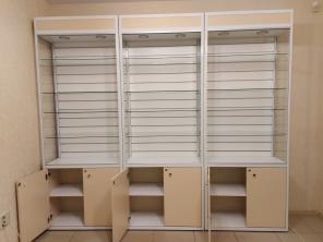 Продам витрины в Челябинске, торговое оборудование