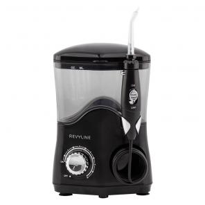 Профилактика стоматологических заболеваний с ирригатором Revyline RL 100 Black