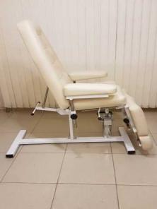 Продам педикюрное кресло кушетка в Челябинске