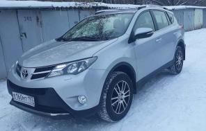 Срочно продам Toyota RAV4, кроссовер, 2015 г.