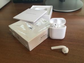 Продам Airpods 2