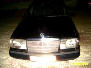Продам Срочно Mersedes E300 кузов 124, 1988г, цена 115 000р, тел.8902-79-83-563.