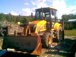 Продаем экскаватор-погрузчик колесный FERMEC-760