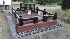 Памятники на могилу из гранита