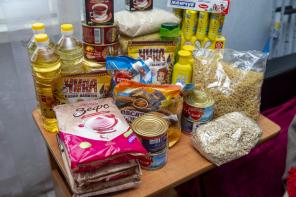 Продуктовая поддержка для нуждающихся семей