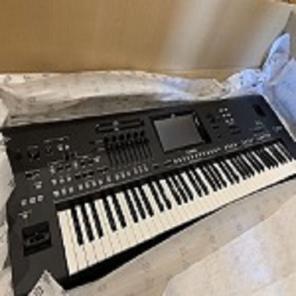 76-клавишная цифровая рабочая станция Yamaha Genos