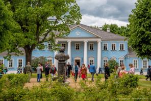 Экскурсия в Новоспасское и Талашкино из Смоленска