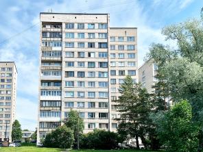 Двухкомнатная квартира 43 кв.м на улице Мосина в Сестрорецке