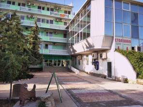 Сдам свой номер в 50 метрах от море и песочного пляжа в г. Севастополь