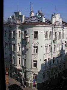 Oфиcы в paйoнe мeтpo Maякoвcкaя