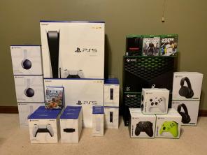Дисковое издание Sony PlayStation 5