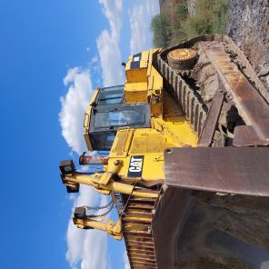 продаю бульдозер CAT D9R в отличном тех состоянии