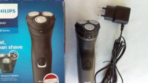 электробритва аккумуляторная Philips 1000 series, бу, в отличном состоянии