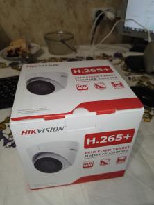 Продаю IP камеру Hikvision DS-2CD1323G0-IUF 2.8mm