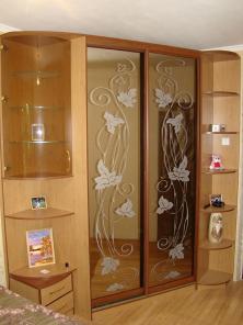 Зеркало, стекло любых размеров.