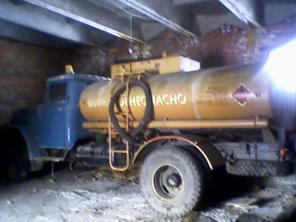 Продам топливозаправщик Зил-130