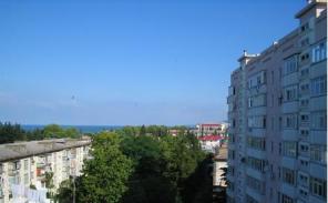 Продаю 3-х комнатную квартиру в центре Лазаревского г.Сочи