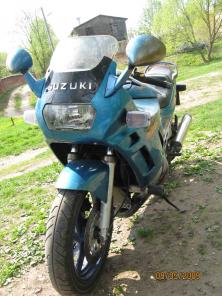   Suzuki GSX600F katana