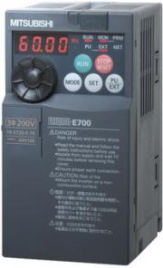 Преобразователи частоты (инверторы) серии FR-E700 компании Mitsubishi Electric.