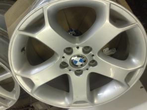    R-18  BMW X-5