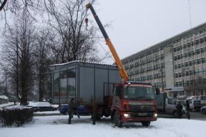 Аренда манипулятора, перевозка бытовок.