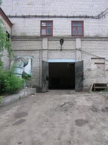 Предприятие (собственник) сдает в аренду производственные и складские площади.