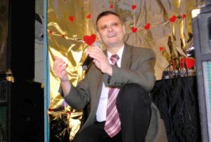 Ведущий-тамада, певец и дискотека на Вашу свадьбу. Недорого.