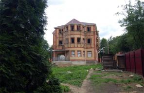 СРОЧНО ПРОДАМ ДОМ С УЧАСТКОМ
