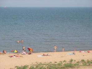 Отдых на Азовском море, до пляжа 20 метров, пос. Ильич