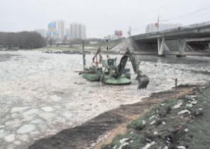 Профессиональная очистка пруда, чистка водоёма, рек,